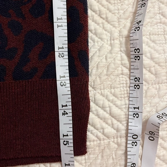 LOFT sweater, size small. Good used condition - Picture 6 of 6